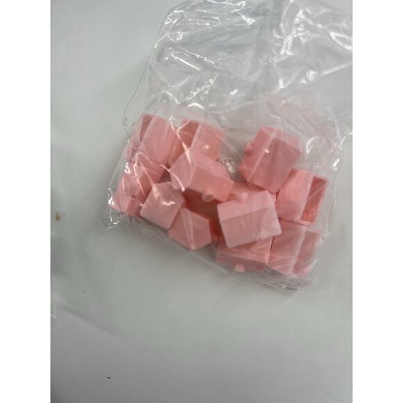 MONOPOLY HELLO KITTY and Friends Board Game Family Complete Collectible - Picture 7 of 10